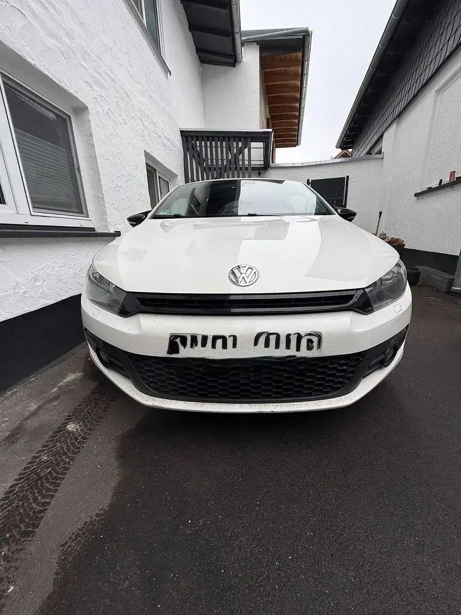 Gebraucht VW Scirocco 160 PS (117 kW) 2009 Weiß Coupé