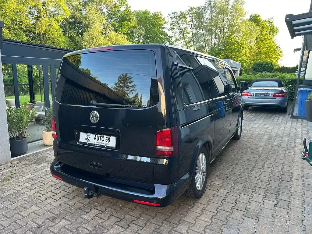 Gebraucht VW Multivan Cup 179 PS (131 kW) 2014 Schwarz Van / Kleinbus
