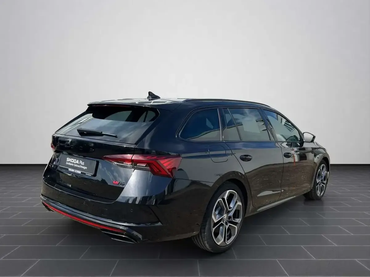 Gebraucht Skoda Octavia RS 245 PS (180 kW) 2024 Blackmagic perleffekt (metallic) Limousine