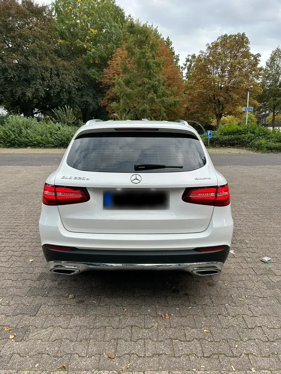 Gebraucht Mercedes GLC220 170 PS (125 kW) 2019 Weiß SUV