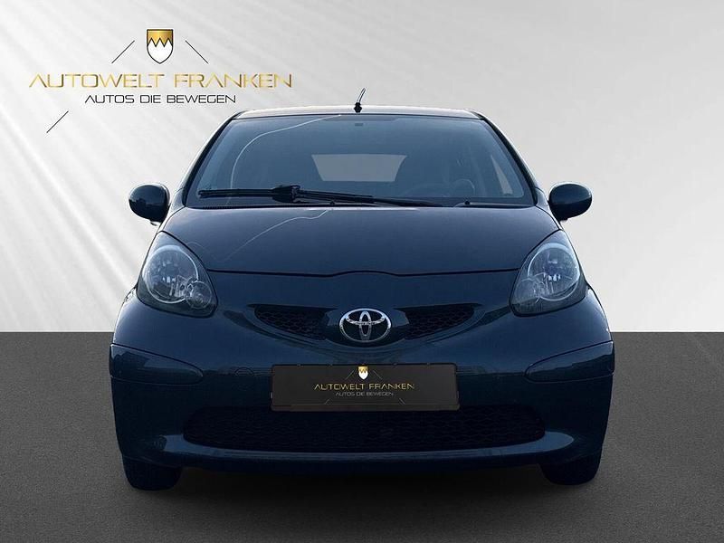 Gebraucht Toyota Aygo Cool 68 PS (50 kW) 2007 Grau Kleinwagen
