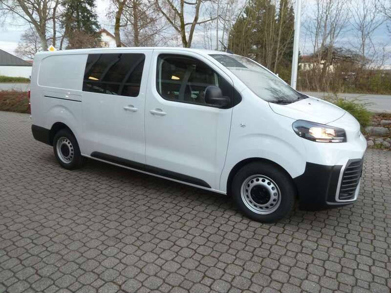 Gebraucht Toyota Proace 144 PS (105 kW) 2024 Weiß Van / Kleinbus