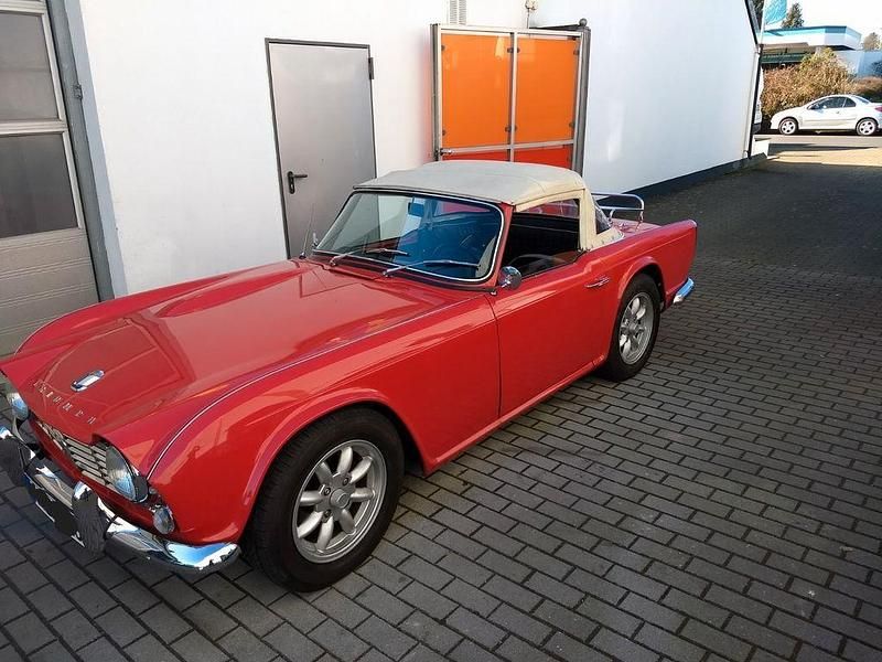 Gebraucht Triumph TR4 101 PS (74 kW) 1965 Rot Cabrio