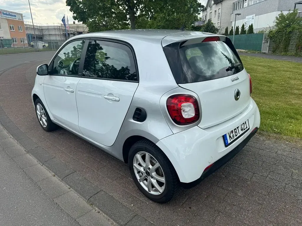 Usata Smart ForFour 71 CV (52 kW) 2015 Bianco Utilitaria
