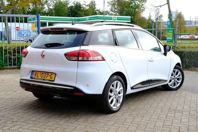 Gebraucht Renault Clio IV Intens 118 PS (86 kW) 2018 Weiß Kombi