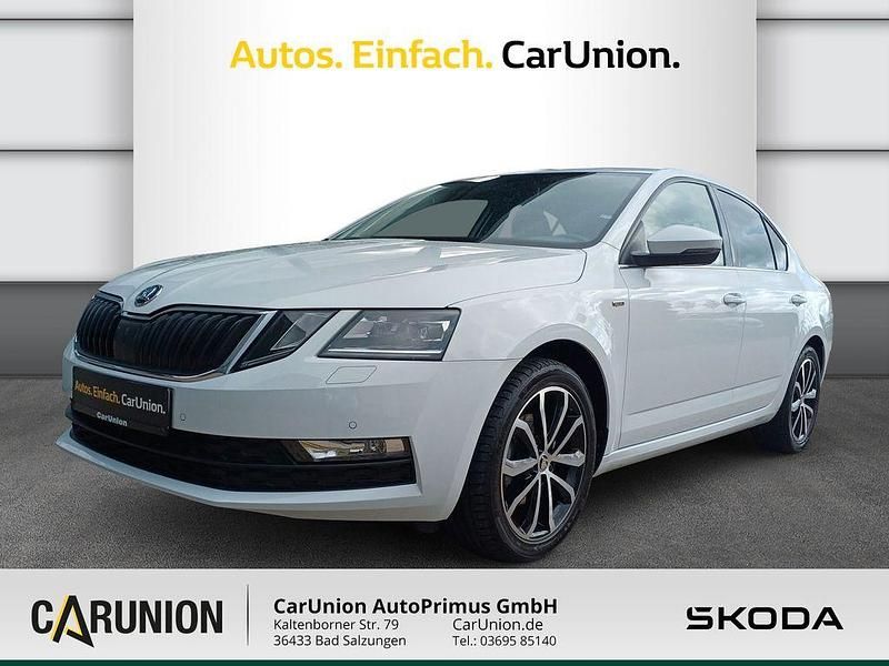 Weiß Gebraucht 2019 Skoda Octavia Soleil Limousine | 15.990 € (Fairer Preis) - Bild 1/4