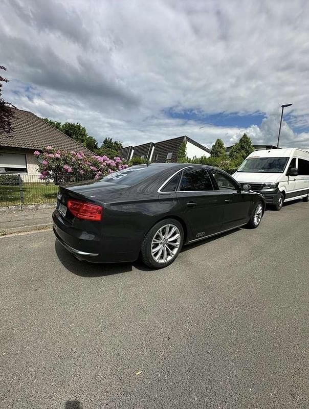Gebraucht Audi A8L 351 PS (258 kW) 2010 Limousine