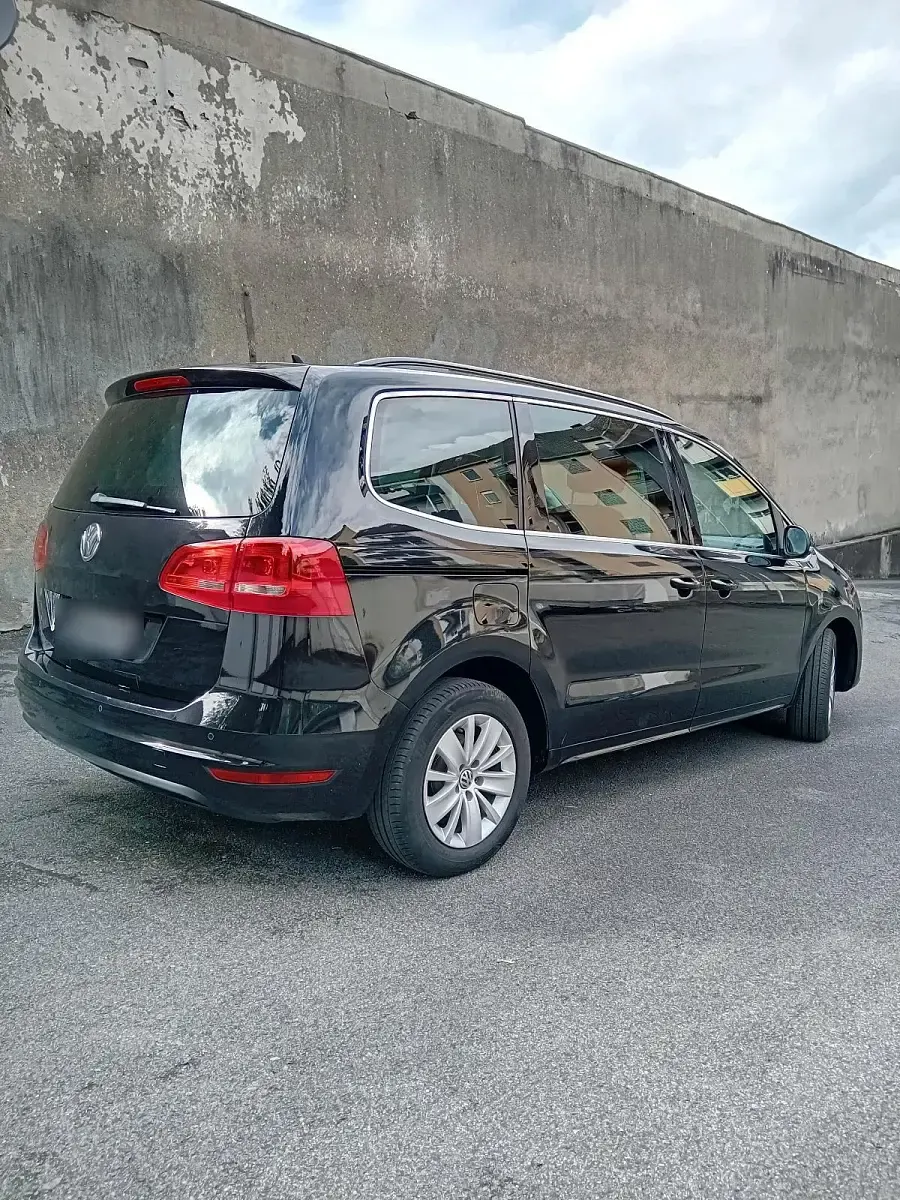 Gebraucht VW Sharan 150 PS (110 kW) 2013 Schwarz Van / Kleinbus