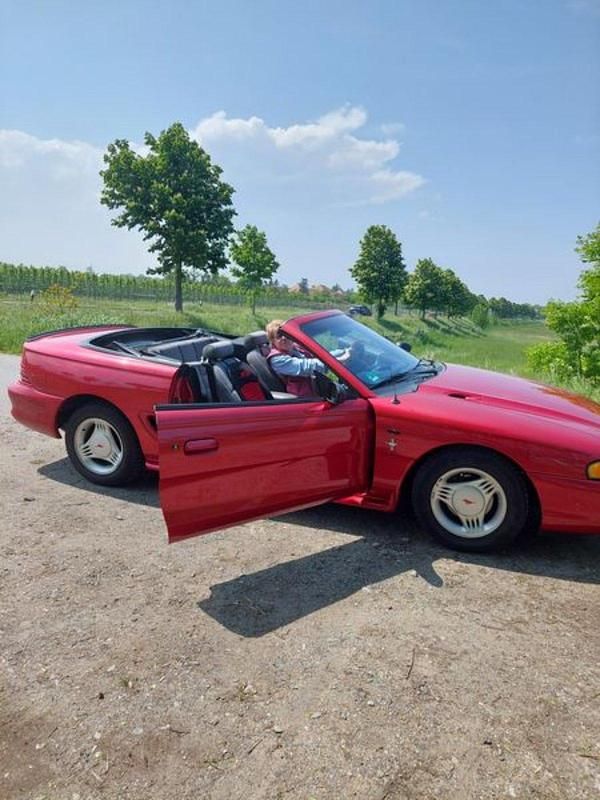 Rot Gebraucht 1995 Ford Mustang Cabrio | 6.600 € - Bild 1/4
