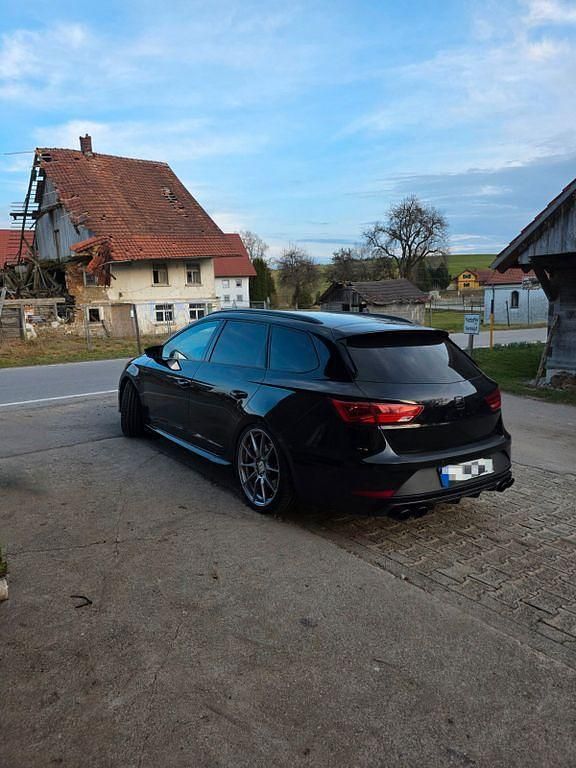 Gebraucht Seat Leon 4Drive 300 PS (220 kW) 2018 Schwarz Kombi