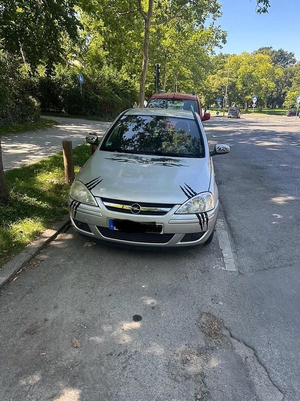 Silber Gebraucht 2005 Opel Corsa Kleinwagen | 800 € (Guter Preis) - Bild 1/4