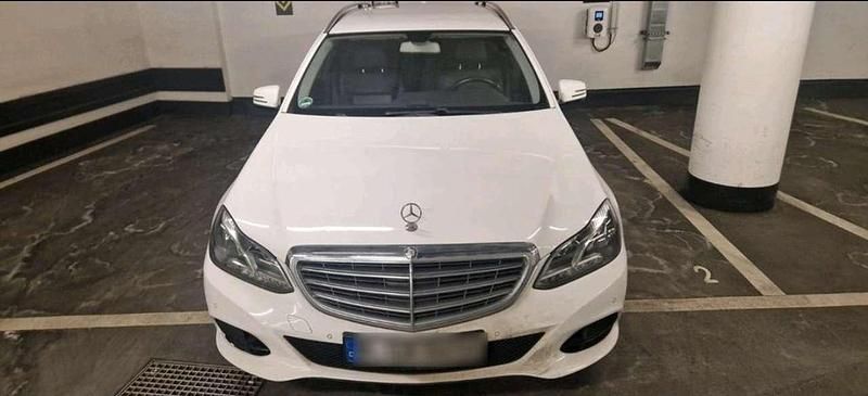 Używany Mercedes E220 Avantgarde 170 KM (125 kW) 2015 Kombi