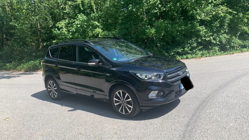 Schwarz Gebraucht 2019 Ford Kuga ST-Line SUV | 16.950 € (Superpreis) - Bild 1/4
