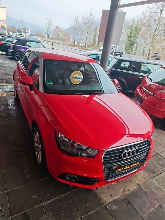 Gebraucht Audi A1 Sport 122 PS (89 kW) 2012 Rot Kleinwagen
