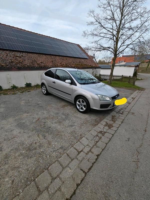 Second-hand Ford Focus 101 CP (74 kW) 2005 Gri Coupe