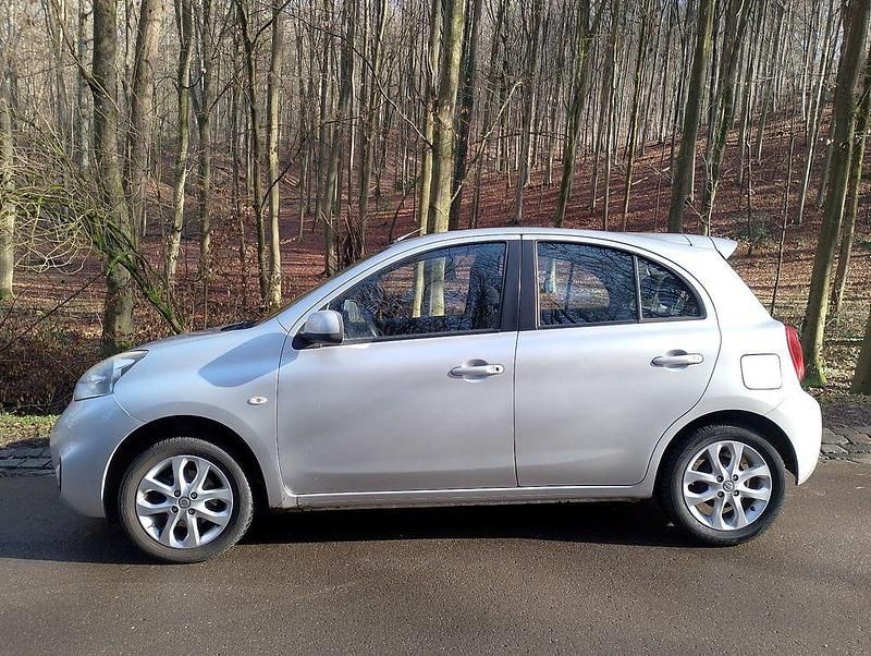Gebraucht Nissan Micra Acenta 80 PS (58 kW) 2014 Grau Kleinwagen