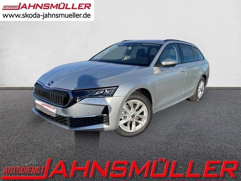 Silber Gebraucht 2024 Skoda Octavia Selection Kombi | 31.900 € (Fairer Preis) - Bild 1/4