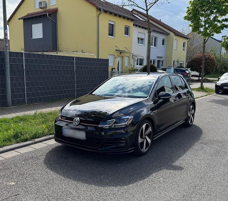 Schwarz Gebraucht 2019 VW Golf VII GTI Limousine | 21.300 € (Fairer Preis) - Bild 1/4