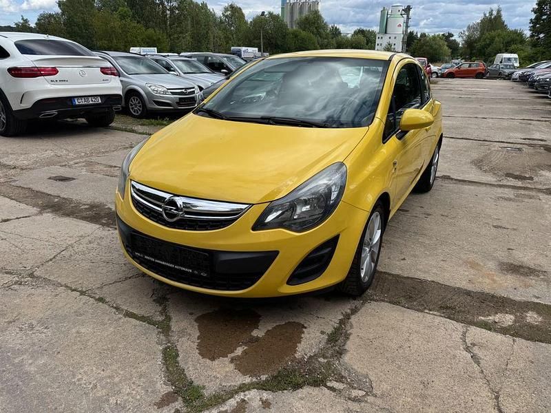 Usata Opel Corsa Active 75 CV (55 kW) 2013 Utilitaria