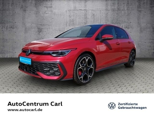 Rot Gebraucht 2025 VW Golf VIII GTI Limousine | 43.980 € (Etwas zu teuer) - Bild 1/4
