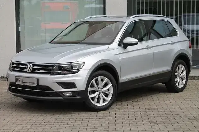 Gebraucht VW Tiguan Highline 239 PS (175 kW) 2020 Silber SUV