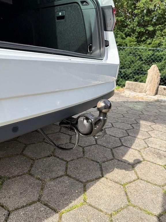 Gebraucht Skoda Superb Ambition 200 PS (147 kW) 2021 Weiß Kombi