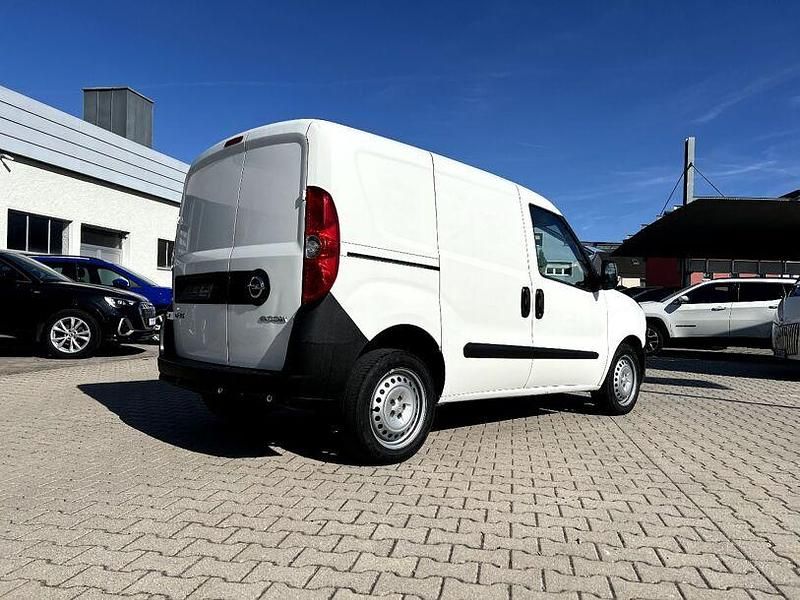 Usata Opel Combo 2016 Bianco Monovolume