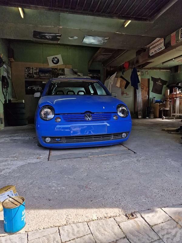 Blau Gebraucht 2000 VW Lupo Kleinwagen | 4.000 € - Bild 1/4