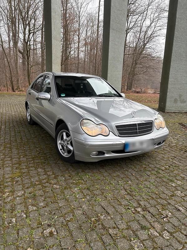 Gebraucht Mercedes C180 148 PS (108 kW) 2004 Grau Limousine