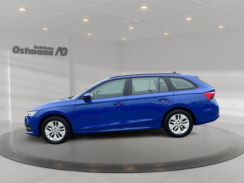 Gebraucht Skoda Octavia Ambition 110 PS (80 kW) 2022 Blau Kombi