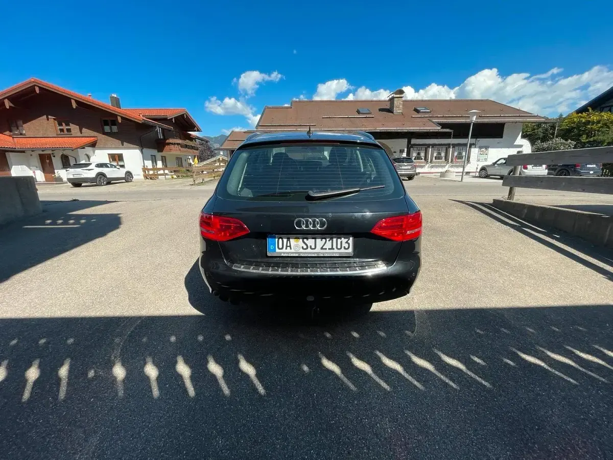 Gebraucht Audi A4 174 PS (127 kW) 2011 Schwarz Kombi