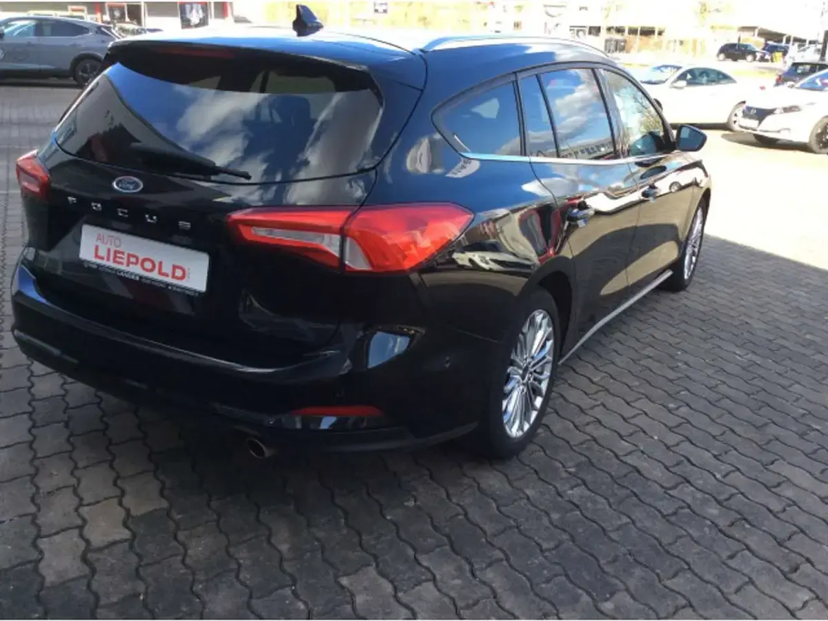 Gebraucht Ford Focus Titanium S 125 PS (91 kW) 2019 Iridiumschwarz metallic Kombi