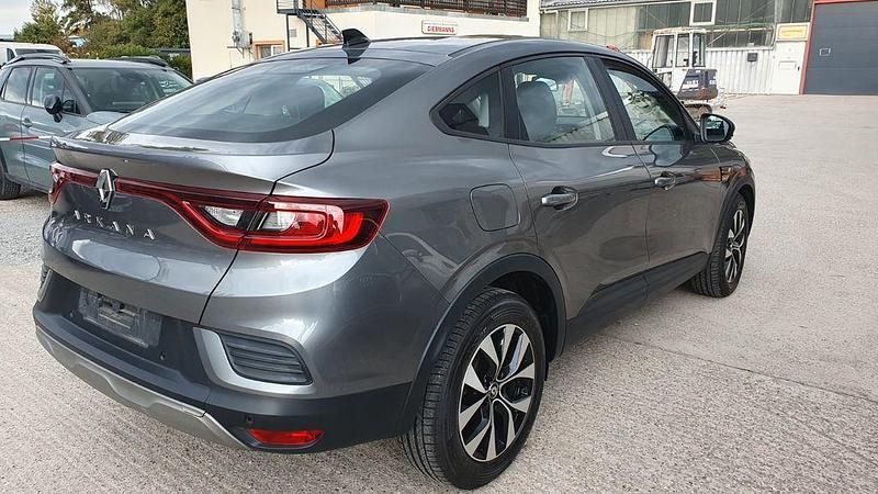 Gebraucht Renault Arkana Zen 140 PS (102 kW) 2022 Grau SUV