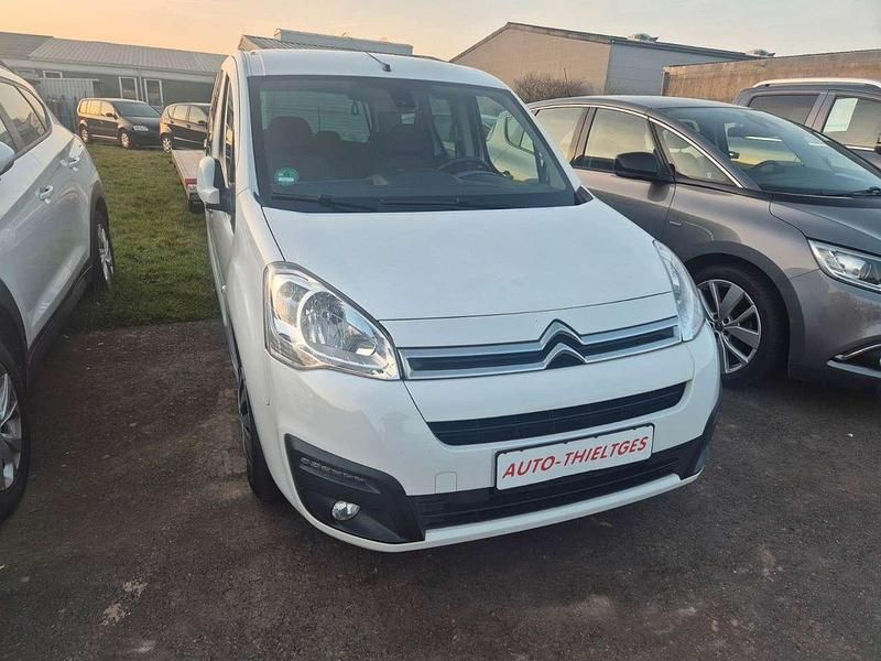 Gebraucht Citroën Berlingo SELECTION 110 PS (80 kW) 2018 Weiß Van / Kleinbus