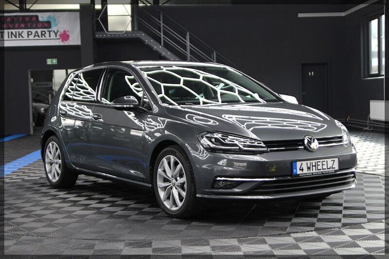 Grau Gebraucht 2017 VW Golf VII Highline Limousine | 13.699 € (Fairer Preis) - Bild 1/4