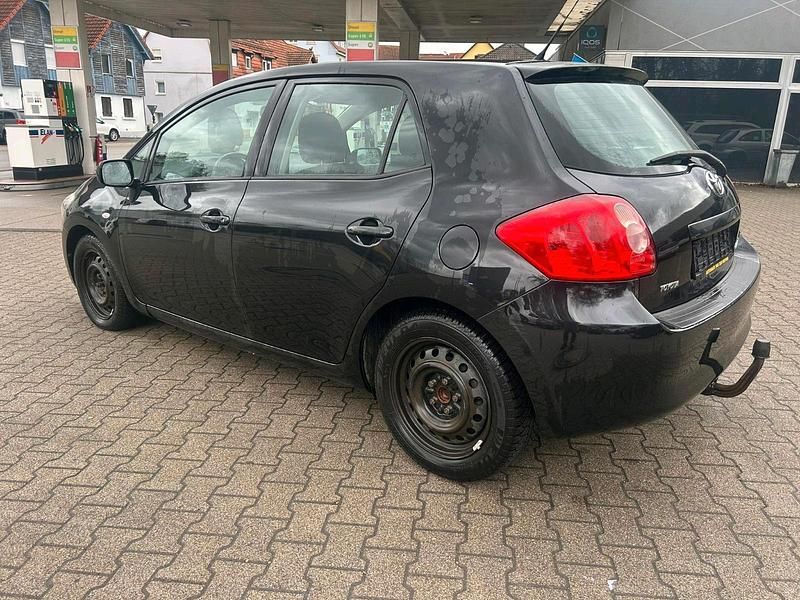 Gebraucht Toyota Auris 125 PS (91 kW) 2008 Schwarz Kleinwagen