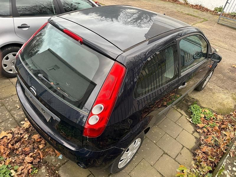 Usata Ford Fiesta 2003 Blu Utilitaria