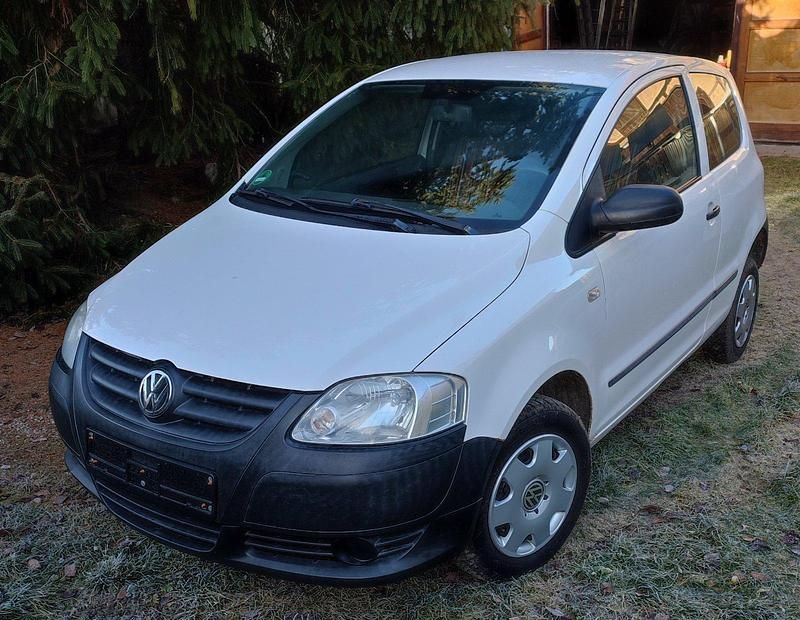 Weiß Gebraucht 2006 VW Fox Kleinwagen | 1.800 € - Bild 1/4