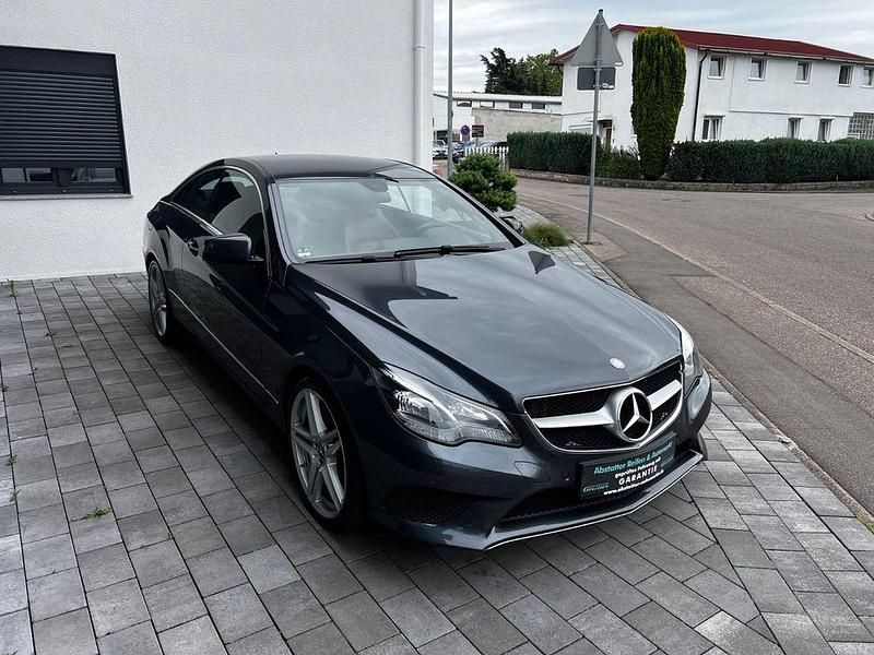 Gebraucht Mercedes E350 258 PS (189 kW) 2015 Grau Coupé