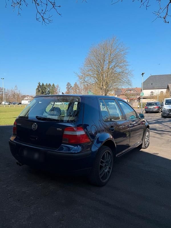 Gebraucht VW Golf IV 101 PS (74 kW) 2003 Blau Kleinwagen