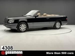 Usata Mercedes E320 220 CV (161 kW) 1995 Nero Cabrio
