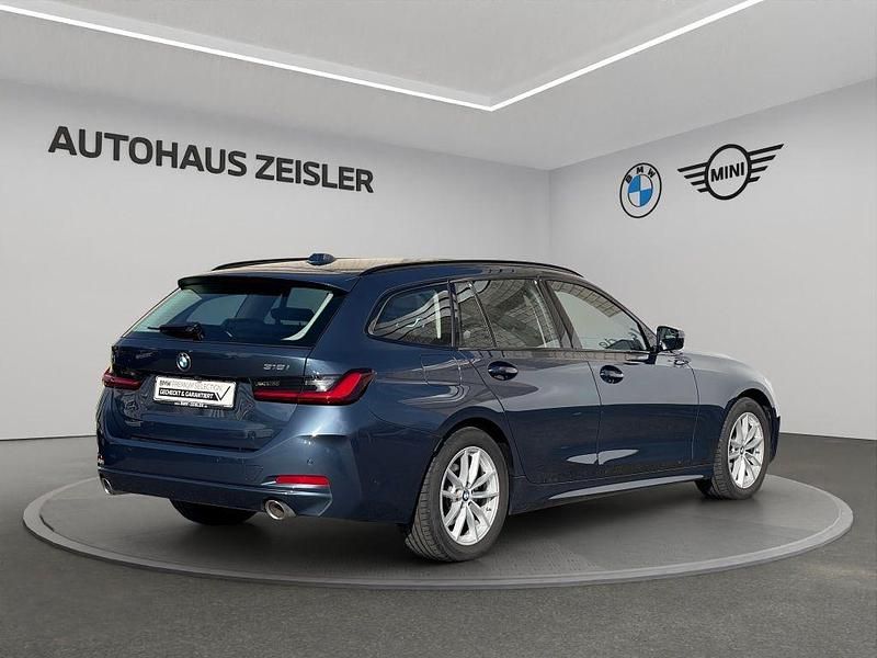 Gebraucht BMW 318 156 PS (114 kW) 2025 Arctic race blue Kombi