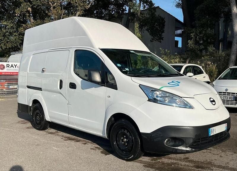 Gebraucht Nissan e-NV200 80 kW (109 PS) 2019 Weiß Van / Kleinbus