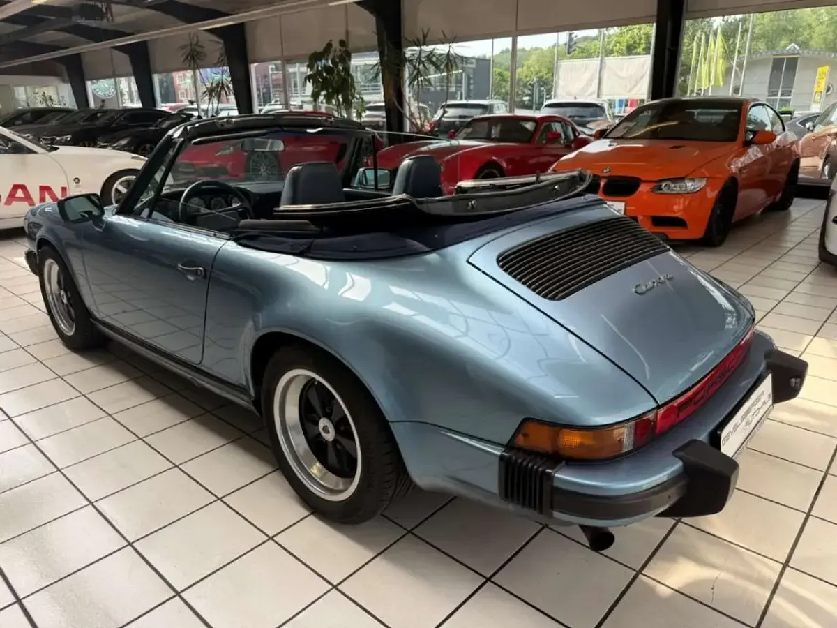 Gebraucht Porsche 911 207 PS (152 kW) 1986 Blau Cabrio