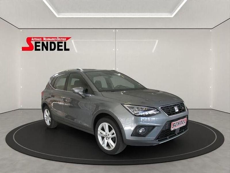 Grau Gebraucht 2018 Seat Arona FR SUV | 17.999 € (Fairer Preis) - Bild 1/4