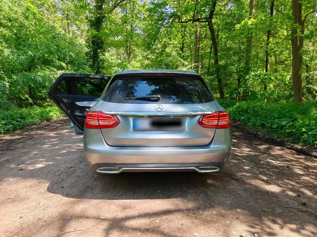 Gebraucht Mercedes C250 Avantgarde 204 PS (150 kW) 2015 Silber Kombi