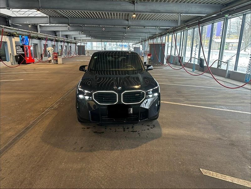 Gebraucht BMW XM Performance 654 PS (481 kW) 2024 Schwarz SUV