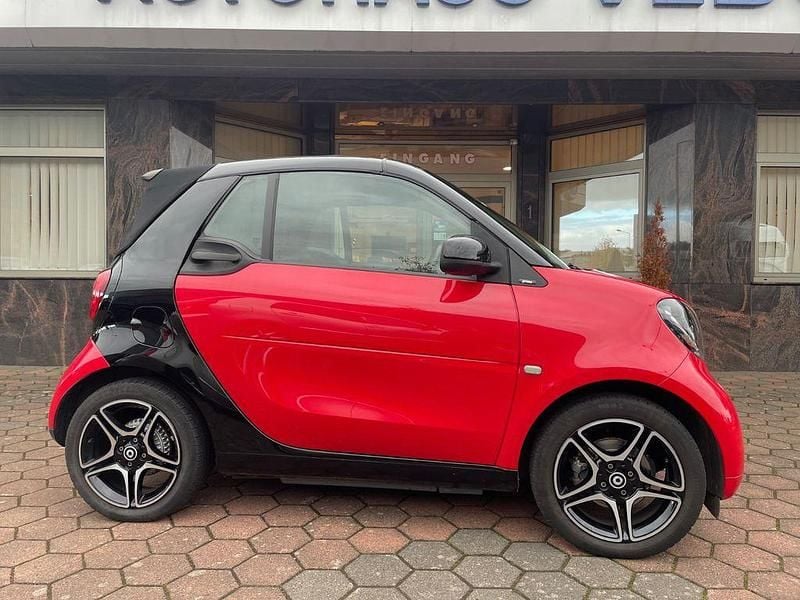 Rot Gebraucht 2019 Smart ForTwo Cabrio Cabrio | 15.490 € (Guter Preis) - Bild 1/4