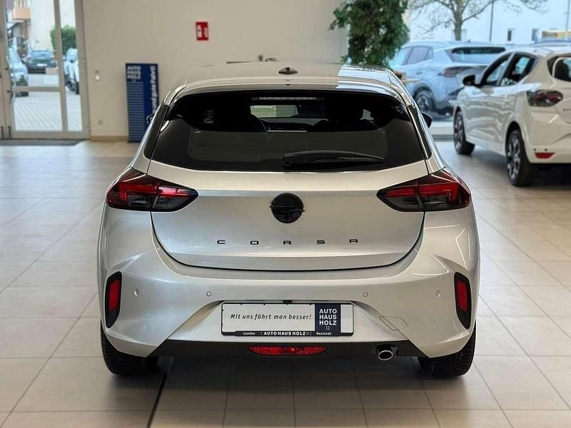 Gebraucht Opel Corsa 101 PS (74 kW) 2025 Kristall silber Kleinwagen