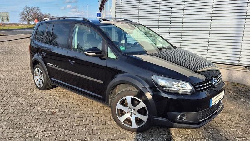 Gebraucht VW Touran Cross 140 PS (102 kW) 2013 Schwarz Van / Kleinbus